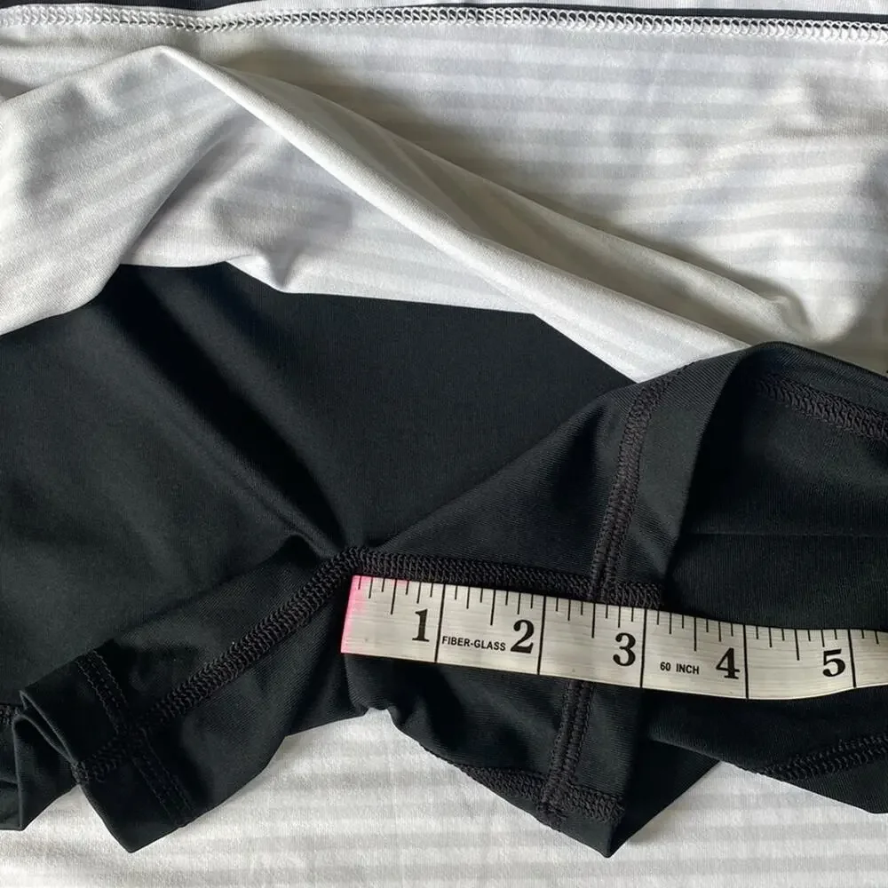 Nike Golf Precision 2.0  Black & White Stripe Skort Size M